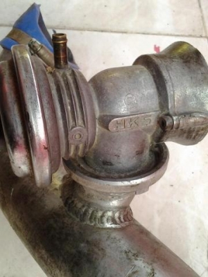 โบออฟ HKS + ท่ออินเตอร์ดัตทราย  1200 บาท