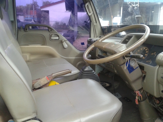 6ล้อ NKR110แรงม้า  เครื่องแห้ง คัทซีสวย เอกสารครบ พร้อมใช้งาน ราคาต่อรองได้