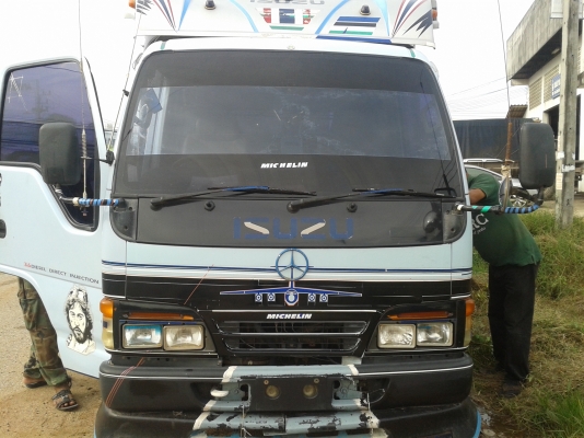 6ล้อ NKR110แรงม้า  เครื่องแห้ง คัทซีสวย เอกสารครบ พร้อมใช้งาน ราคาต่อรองได้