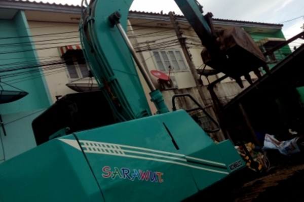 KOMATSU PC100-5 KOMATSU PC100-5