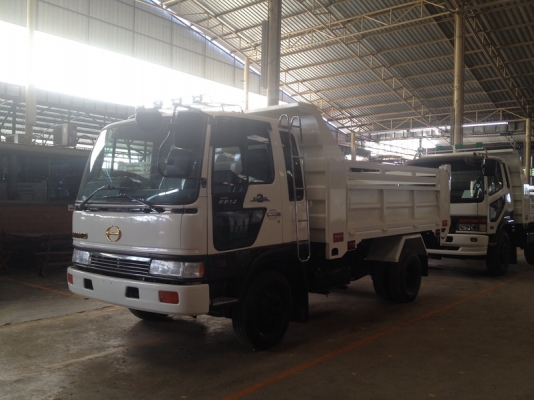 ขาย HINO สิงห์ไฮเทค 6 ล้อ ดั้มดิน เครื่อง HO7C 195 แรงม้า ทำใหม่ทั้งคัน พร้อมทะเบียน กระบะดั้มพ์ดิน 3.80 เมตร กว้าง 2.20 เมตร สูง 70 ซม กระบอกดั้ม 6 ตัน ยาง 825 ขอบ 16 นิ้ว ทะเบียนพร้อม รถพร้อมใช้งานครับ สนใจรีบเลยครับ ขาย HINO สิงห์ไฮเทค 6 ล้อ ดั้มดิน เครื่อง HO7C 195 แรงม้า ทำใหม่ทั้งคัน พร้อมทะเบียน กระบะดั้มพ์ดิน 3.80 เมตร กว้าง 2.20 เมตร สูง 70 ซม กระบอกดั้ม 6 ตัน ยาง 825 ขอบ 16 นิ้ว ทะเบียนพร้อม รถพร้อมใช้งานครับ สนใจรีบเลยครับ