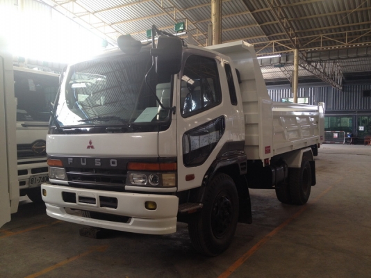 สวยน่าใช้ ยาง 900 ขายไม่แพง MITSUBISHI FIGTHER เครื่อง 185 แรงม้า ระบบน้ำมัน กระบะยาว 4.0 เมตร กว้าง 2.30 เมตร สูง 60 ซม(ไม่รวมรั้ว) กระบอกดั้ม 6 ตัน รถทำใหม่ทั้งคันสภาพสวยน่าใช้ คุ้มค่าครับรีบเลยครับ