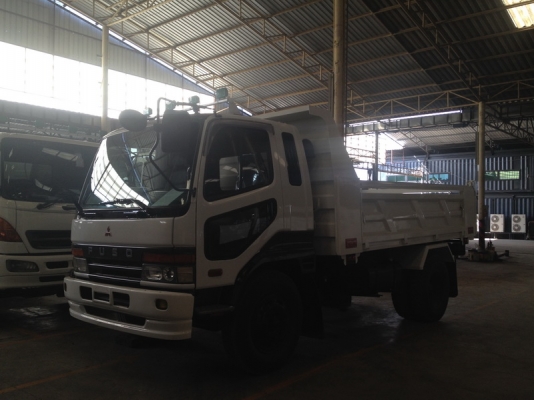 สวยน่าใช้ ยาง 900 ขายไม่แพง MITSUBISHI FIGTHER เครื่อง 185 แรงม้า ระบบน้ำมัน กระบะยาว 4.0 เมตร กว้าง 2.30 เมตร สูง 60 ซม(ไม่รวมรั้ว) กระบอกดั้ม 6 ตัน รถทำใหม่ทั้งคันสภาพสวยน่าใช้ คุ้มค่าครับรีบเลยครับ