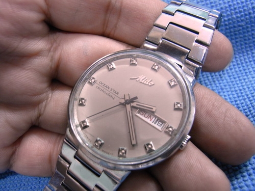 2ธ.ค.56((น้าเล็ก)) นำเสนอนาฬิกา ข้อมือ หลายเรือน