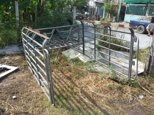 ขายคอกแป็ปสภาพสวยมาก ใส่รถแค็ป รุ่นไม่แน่ใจคร้าบ6900 ขายคอกแป็ปสภาพสวยมาก ใส่รถแค็ป รุ่นไม่แน่ใจคร้าบ6900