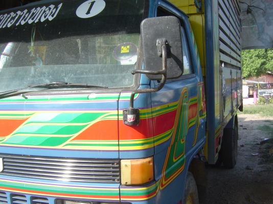 ขาย หกล้อมือสองดั้มคับnprเครื่องยนต์4Be1คับคอกเนียมสวยครบ   460,000บาท