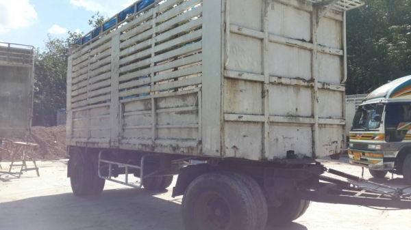 ขายหางพ่วงหลังถนน  ราคา  240000  บาท(ขออภัยด้านล่างลงราคาผิดครับ)