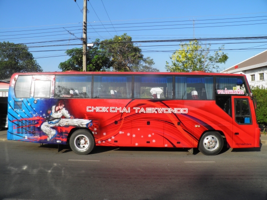 ขายรถบัสแอร์ 6 ล้อ ชั้นครึ่ง