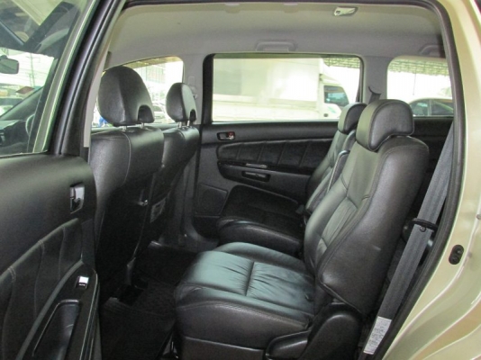 TOYOTA WISH 2.0  AT ปี 2006