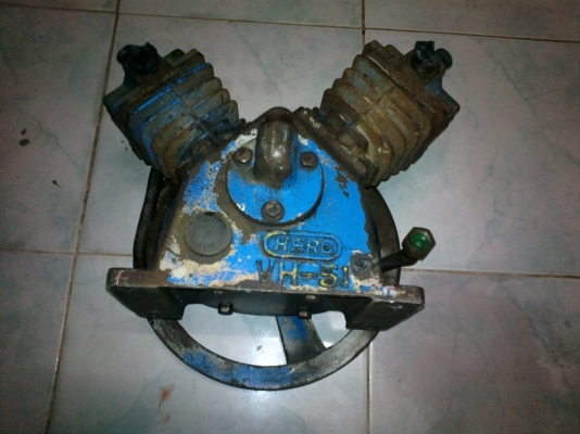 ขายหัวปั๊มลม 1/2 แรง ยี่ห้อ HERO 2 สูบ ขายหัวปั๊มลม 1/2 แรง ยี่ห้อ HERO 2 สูบ