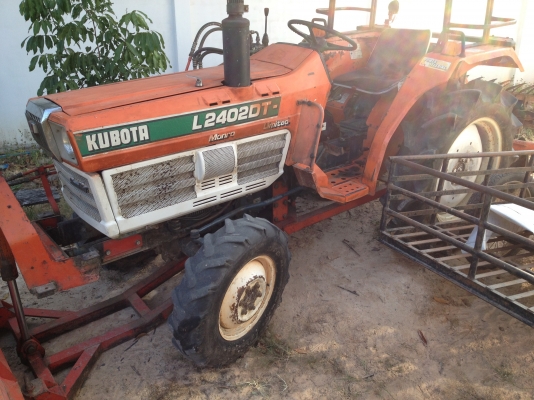ขาย KUBOTA L2402DT 4wd ใบมีดหน้า+ผานหลัง ขาย KUBOTA L2402DT 4wd ใบมีดหน้า+ผานหลัง