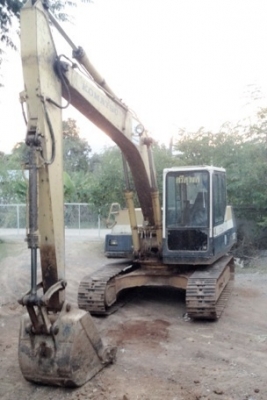 ขายรุแบคโฮ KOMATSU สภาพพร้อมใช้งาน