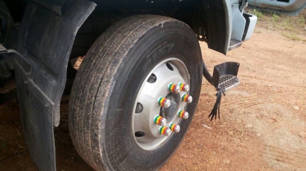 รถอีซูซุ 10 ล้อ รั้ว FVM 195 แรงม้า  สนใจติดต่อ 081 - 6079515