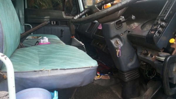 รถอีซูซุ 10 ล้อ รั้ว FVM 195 แรงม้า  สนใจติดต่อ 081 - 6079515