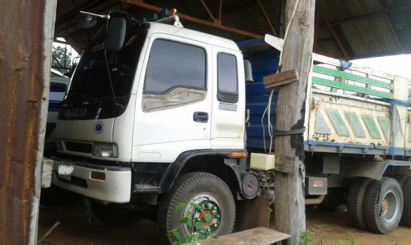 **ขายดาวน์ 600,000 บ.ต่อรอง**เปลี่ยนสัญญาส่งต่อ ISUZU DECA 270 ยูโรวัน ปี44 เครื่องเดิมเกียร์อีตั้น เครื่องแน่นดี แรง ช่วงล่างคัสซีสวย ไม่ปะไม่ดามไม่บวม กระบะดั๊มเหล็กสามมิตรลอนเฉียงสภาพดี พื้นดีข้างดีไม่ผุ มีระบบลากพ่วง หัวสวยภายในสวย พ.พาวเวอร์ แอร์ ทริ