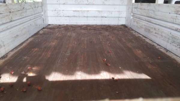 รถฮีโน่ 6 ล้อดั้ม 170 แรงม้า ปี 50 ( รถวิ่ง 4x,xxx กม. )   สนใจติ ดต่อ 081 - 6079515