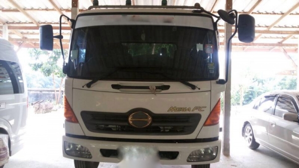 รถฮีโน่ 6 ล้อดั้ม 170 แรงม้า ปี 50 ( รถวิ่ง 4x,xxx กม. )   สนใจติ ดต่อ 081 - 6079515