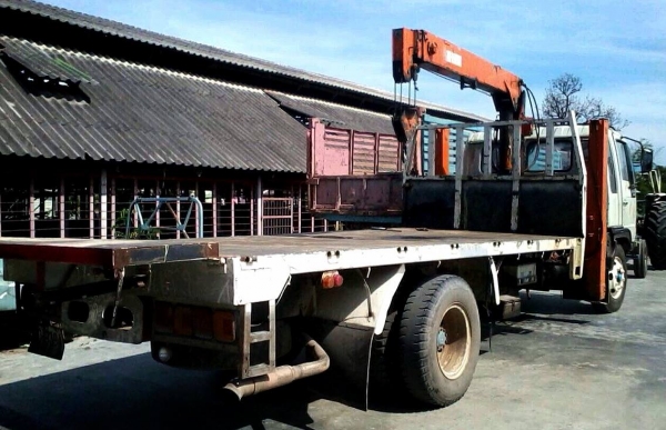 ***ขายแล้วครับขอบคุณ Truck2hand ขาย6ล้อติดเครน ราคาเบาๆ HINO FF3H 195HP HO7D เครื่องเดิมเกียร์เดิม 195แรง แห้งดีไม่เยิ้ม แน่น คัสซีสวยทั้งเส้นไม่ปะไม่ดาม กระบะพื้นเรียบ ยาง900ดี6เส้น หัวบางเดิม ต้องเก็บหน่อย มีบุบ ภายในดีคอนโซลดี ติดเครนTADAN0 4.5ตัน 3ปลอ