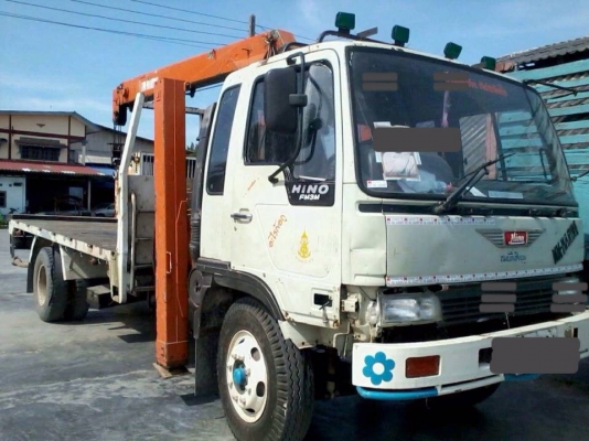 ***ขายแล้วครับขอบคุณ Truck2hand ขาย6ล้อติดเครน ราคาเบาๆ HINO FF3H 195HP HO7D เครื่องเดิมเกียร์เดิม 195แรง แห้งดีไม่เยิ้ม แน่น คัสซีสวยทั้งเส้นไม่ปะไม่ดาม กระบะพื้นเรียบ ยาง900ดี6เส้น หัวบางเดิม ต้องเก็บหน่อย มีบุบ ภายในดีคอนโซลดี ติดเครนTADAN0 4.5ตัน 3ปลอ