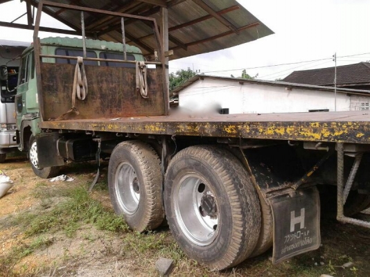 รถฮีโน่ 10 ล้อ ท้ายลาด KT920.  168 แรงม้า.  สนใจติดต่อ 081 - 6079515