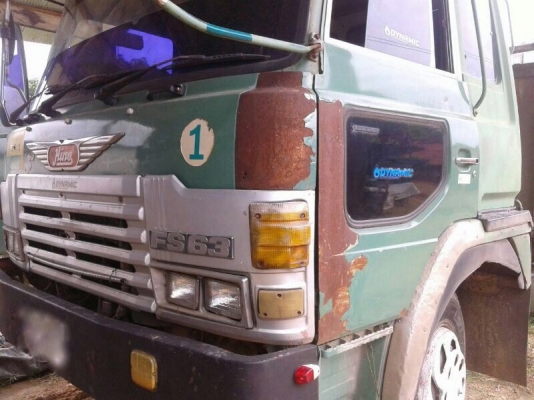 รถฮีโน่ 10 ล้อ ท้ายลาด KT920.  168 แรงม้า.  สนใจติดต่อ 081 - 6079515