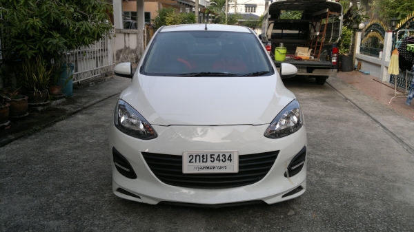 ขายรถบ้านมาสด้า2 เครื่อง1.5 เกียร์ธรรมดา ชุดแต่งรอบคัน กระจกไฟฟ้า