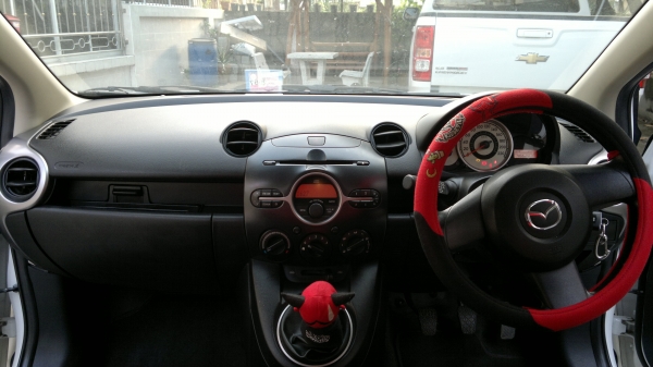 ขายรถบ้านมาสด้า2 เครื่อง1.5 เกียร์ธรรมดา ชุดแต่งรอบคัน กระจกไฟฟ้า ขายรถบ้านมาสด้า2 เครื่อง1.5 เกียร์ธรรมดา ชุดแต่งรอบคัน กระจกไฟฟ้า