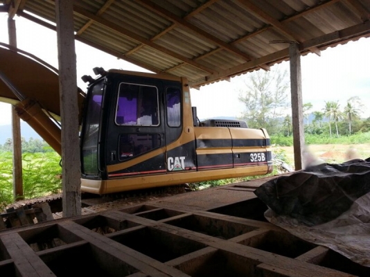รถแบคโฮ CAT  325B  สนใจติดต่อ 081 - 6079515