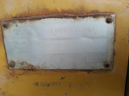 รถแบคโฮ CAT  325B  สนใจติดต่อ 081 - 6079515