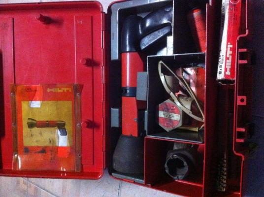 เครื่องมือช่าง HILTI (ฮิลติ) เครื่องมือมี 3 ตัว