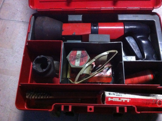 เครื่องมือช่าง HILTI (ฮิลติ) เครื่องมือมี 3 ตัว