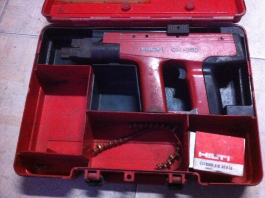 เครื่องมือช่าง HILTI (ฮิลติ) เครื่องมือมี 3 ตัว