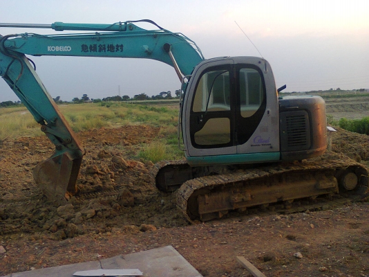 ขายรถแมกโคSK135SR เก่านอกไม่เคยใช่งานในไทย เอกสาร์ครบ ไฟฟ้าครบ เอ็วแนน่ ช่วงล่างสวย ปีyy02