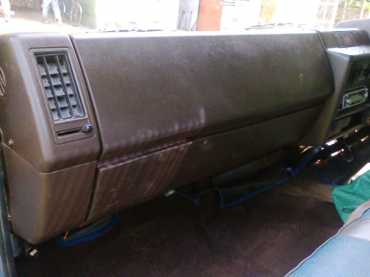 ขาย6ล้อดั้ม อีซูซุ npr 115 ห้างแท้ใส่ดั้มปี52 เดิมบาง รถไม่ช้ำสภาพดี พร้อมใช้งานจิง ราคาพอฟัง 550000 ต่อรองได้คับ