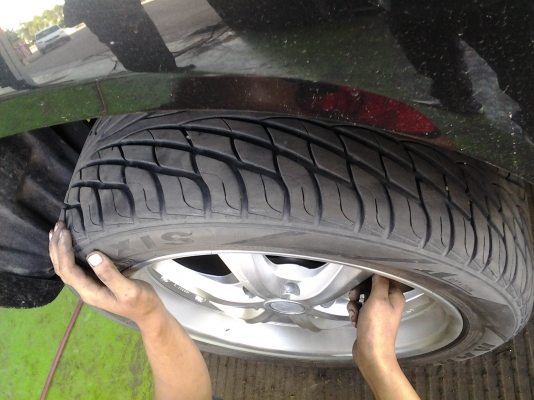 แม็ก+ยาง ขอบ 20 นิ้ว6รู กระบะยกสูงยาง265/50/20 ดอกหนาๆ ทั้ง4 เส้น