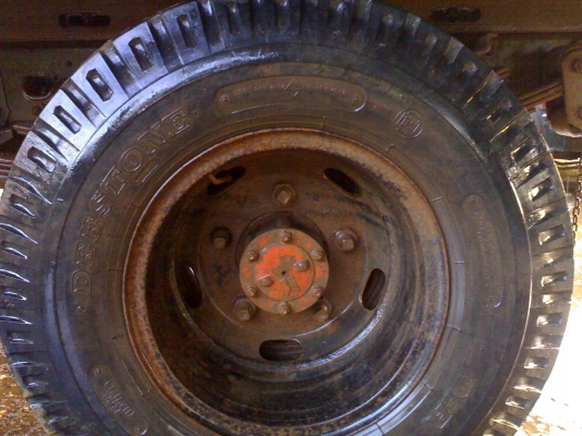 ขาย 6ล้อ NPR57G เครื่อง 4BC2 เครื่องดี คัทชีสวยมากๆ สำหรับคนอยากเอาไปขายต่อ230000ขายเลยคับ