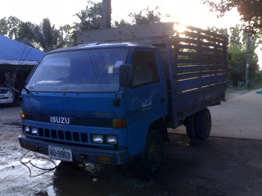 ขาย 6ล้อ NPR57G เครื่อง 4BC2 เครื่องดี คัทชีสวยมากๆ สำหรับคนอยากเอาไปขายต่อ230000ขายเลยคับ