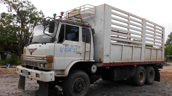 ขายรถสิบล้อ hino F18 แม่+ลูกไม่ดั้ม ขายรถสิบล้อ hino F18 แม่+ลูกไม่ดั้ม
