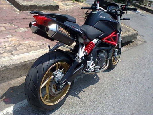 ท่อแต่ง benelli bn600 ตรงรุ่น ส่งทั่วไทย