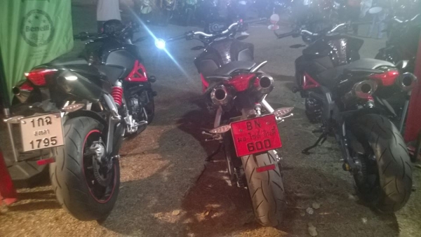 ท่อแต่ง benelli bn600 ตรงรุ่น ส่งทั่วไทย