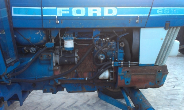 ฟอร์ด 6610 เกียร์กลาง ราคา 410,000 เท่านั้น ดาวน์ 200,000 ออกรถได้เลย