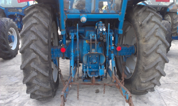 ฟอร์ด 6610 เกียร์กลาง ราคา 410,000 เท่านั้น ดาวน์ 200,000 ออกรถได้เลย