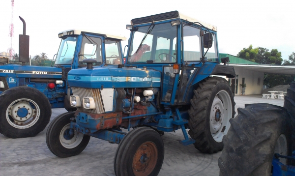 ฟอร์ด 6610 เกียร์กลาง ราคา 410,000 เท่านั้น ดาวน์ 200,000 ออกรถได้เลย