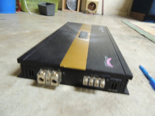 ขาย เพาเวอร์แอมป์ ติดรถยนต์