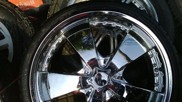 ขายล้อขอบ20พร้อมยาง 5รู114ชุดละ13500 ขายล้อขอบ20พร้อมยาง 5รู114ชุดละ13500