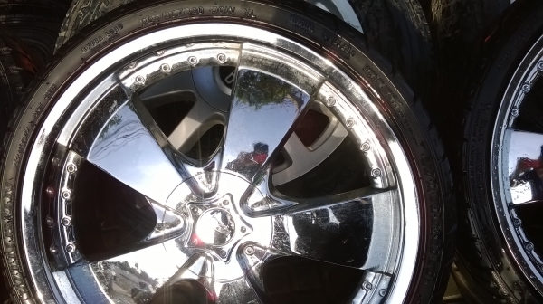 ขายล้อขอบ20พร้อมยาง 5รู114ชุดละ13500 ขายล้อขอบ20พร้อมยาง 5รู114ชุดละ13500