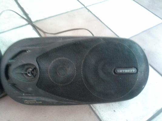 ขายลำโพงๆ ยี่ห้อดี ราคาถูก เป็นลำโพง3ทางวางท้ายรถ