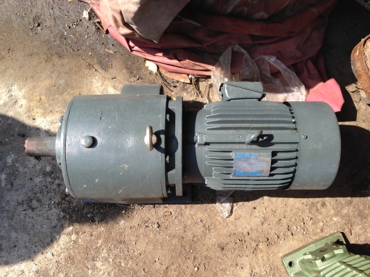 ขายมอเตอร์เกียร์Tatung 5 HP. 380 V อัตราทด 1:20 รอบ สภาพสวย พร้อมใช้งาน มี 2 ตัวครับ