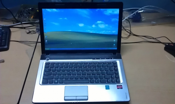 ขายโน๊ตบุค lenovo z465 สภาพดี