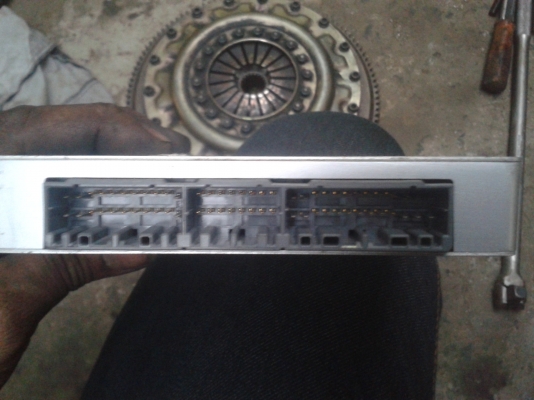 ขายกล่องเงิน HKS FCON 2.1 VPRO ขาย13500ใสเครื่องเบนซินได้ทุกรุ่น